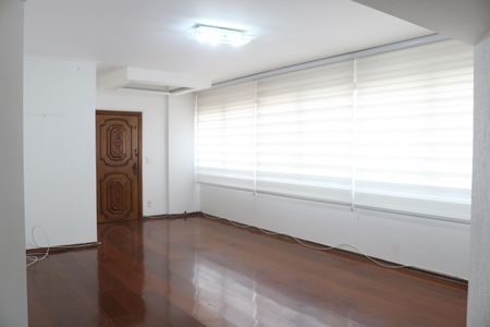 Sala de apartamento para alugar com 3 quartos, 120m² em Perdizes, São Paulo