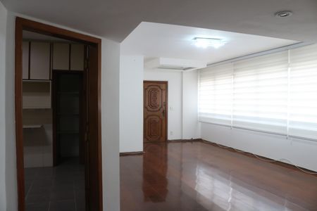 Apartamento para alugar com 120m², 3 quartos e 1 vagaSala