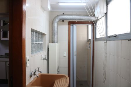 Apartamento para alugar com 120m², 3 quartos e 1 vagaÁrea de Serviço