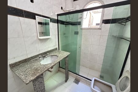 Apartamento à venda com 70m², 3 quartos e sem vagaBanheiro