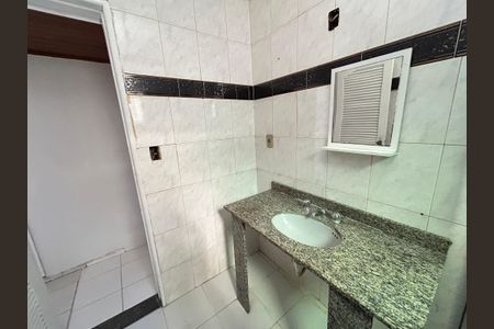 Apartamento à venda com 70m², 3 quartos e sem vagaBanheiro
