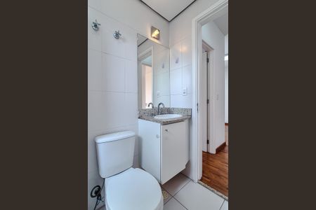 Apartamento para alugar com 60m², 2 quartos e 2 vagas Apartamento para alugar com 60m², 2 quartos e 2 vagasBanheiro