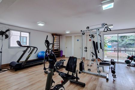 Apartamento para alugar com 60m², 2 quartos e 2 vagas Apartamento para alugar com 60m², 2 quartos e 2 vagasÁrea comum - Academia