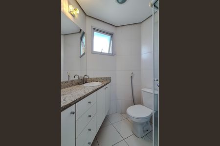 Apartamento para alugar com 60m², 2 quartos e 2 vagas Apartamento para alugar com 60m², 2 quartos e 2 vagasBanheiro da Suíte