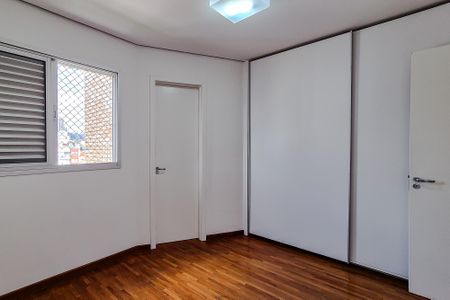 Apartamento para alugar com 60m², 2 quartos e 2 vagas Apartamento para alugar com 60m², 2 quartos e 2 vagasQuarto 1 - Suíte