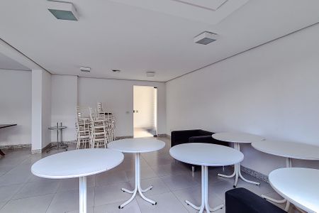 Apartamento para alugar com 60m², 2 quartos e 2 vagas Apartamento para alugar com 60m², 2 quartos e 2 vagasÁrea comum - Salão de festas