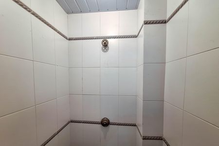 Apartamento para alugar com 85m², 2 quartos e sem vaga Apartamento para alugar com 85m², 2 quartos e sem vagaBanheiro de serviço