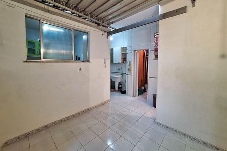 Apartamento para alugar com 85m², 2 quartos e sem vaga Apartamento para alugar com 85m², 2 quartos e sem vagaÁrea de Serviço