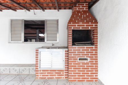 Casa para alugar com 100m², 2 quartos e 1 vagaChurrasqueira