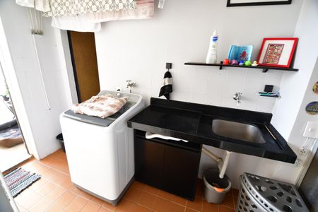 Apartamento à venda com 90m², 2 quartos e 1 vagaÁrea de Serviço