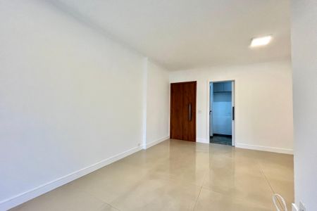 Sala de apartamento para alugar com 2 quartos, 74m² em Vila Clementino, São Paulo
