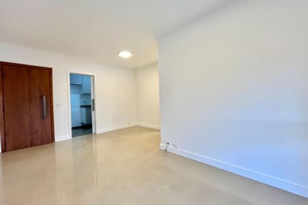 Sala de apartamento para alugar com 2 quartos, 74m² em Vila Clementino, São Paulo
