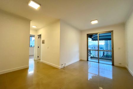 Sala de apartamento para alugar com 2 quartos, 74m² em Vila Clementino, São Paulo