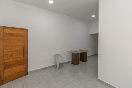 Casa para alugar com 83m², 3 quartos e 1 vaga Casa para alugar com 83m², 3 quartos e 1 vagaSala de Estar/Jantar