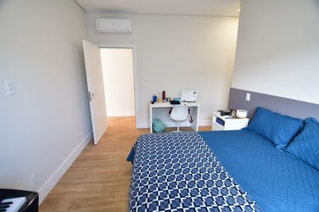 Casa de condomínio para alugar com 295m², 4 quartos e 4 vagasSuíte 2