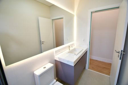 Casa de condomínio para alugar com 295m², 4 quartos e 4 vagasBanheiro Suíte 2