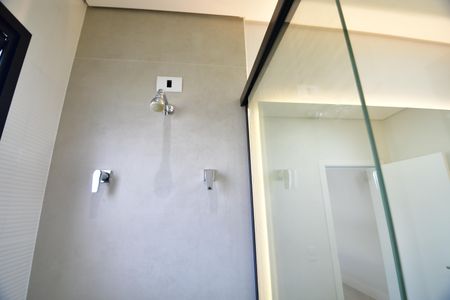 Casa de condomínio para alugar com 295m², 4 quartos e 4 vagasBanheiro Suíte