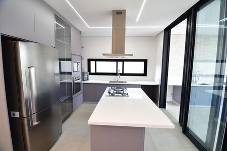 Casa de condomínio para alugar com 295m², 4 quartos e 4 vagasCozinha