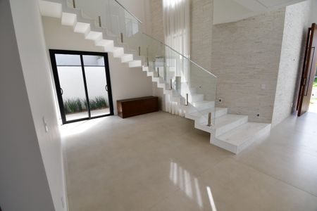 Casa de condomínio para alugar com 295m², 4 quartos e 4 vagasSala