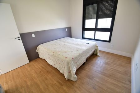 Casa de condomínio para alugar com 295m², 4 quartos e 4 vagasSuíte
