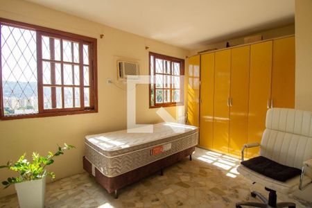 Casa  1 - Quarto de casa à venda com 6 quartos, 230m² em Grajaú, Rio de Janeiro
