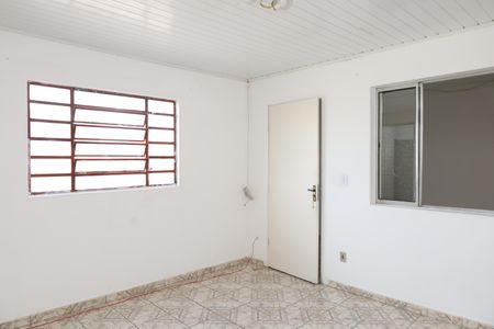 Quarto 1 de casa para alugar com 2 quartos, 60m² em Jardim Guaianazes, São Paulo