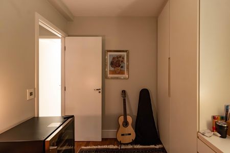 Apartamento à venda com 70m², 2 quartos e 2 vagas Apartamento à venda com 70m², 2 quartos e 2 vagasQuarto