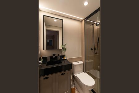 Apartamento à venda com 70m², 2 quartos e 2 vagas Apartamento à venda com 70m², 2 quartos e 2 vagasBanheiro