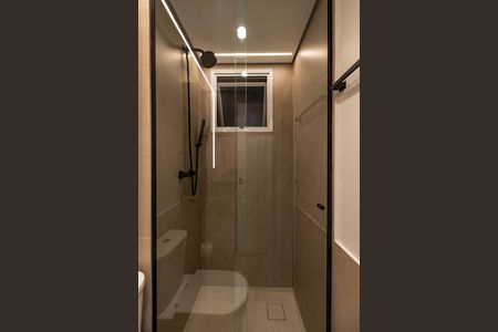 Apartamento à venda com 70m², 2 quartos e 2 vagas Apartamento à venda com 70m², 2 quartos e 2 vagasBanheiro