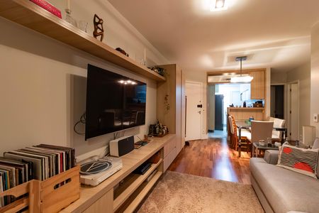Apartamento à venda com 70m², 2 quartos e 2 vagas Apartamento à venda com 70m², 2 quartos e 2 vagasSala