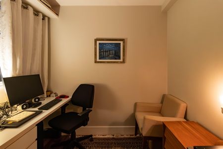 Apartamento à venda com 70m², 2 quartos e 2 vagas Apartamento à venda com 70m², 2 quartos e 2 vagasQuarto
