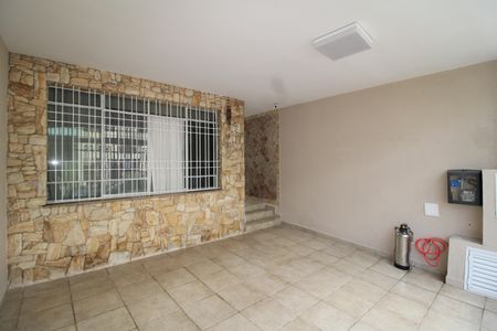 Casa à venda com 200m², 2 quartos e 2 vagasGaragem