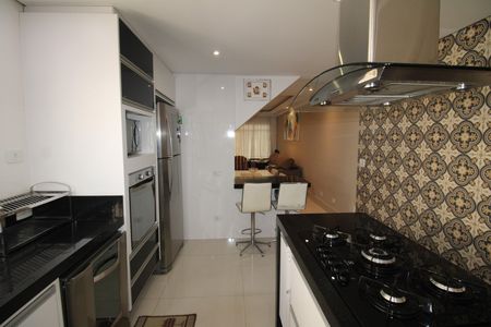 Casa à venda com 200m², 2 quartos e 2 vagasCozinha