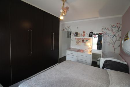 Casa à venda com 200m², 2 quartos e 2 vagasQuarto 2