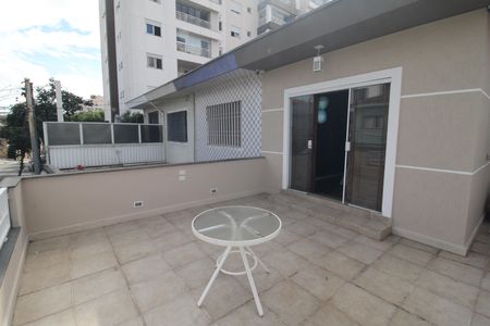 Casa à venda com 200m², 2 quartos e 2 vagasQuarto 2 - Varanda