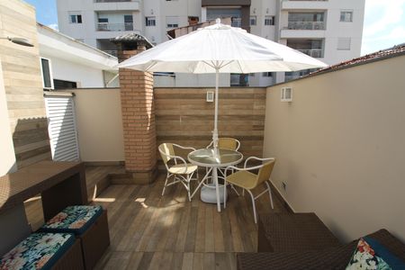 Casa à venda com 200m², 2 quartos e 2 vagasÁrea Comum
