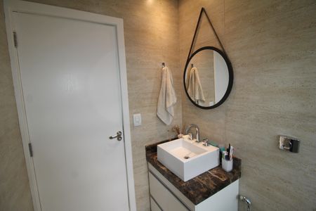 Casa à venda com 200m², 2 quartos e 2 vagasBanheiro