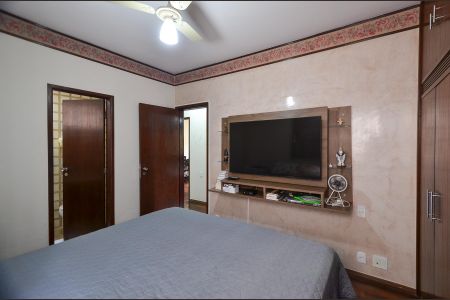 Apartamento à venda com 110m², 3 quartos e 2 vagas Apartamento à venda com 110m², 3 quartos e 2 vagasSuíte