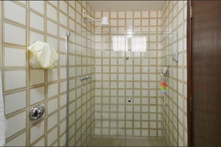 Apartamento à venda com 110m², 3 quartos e 2 vagas Apartamento à venda com 110m², 3 quartos e 2 vagasBanheiro Suíte