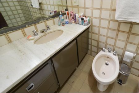 Apartamento à venda com 110m², 3 quartos e 2 vagas Apartamento à venda com 110m², 3 quartos e 2 vagasBanheiro Suíte