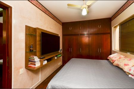 Apartamento à venda com 110m², 3 quartos e 2 vagas Apartamento à venda com 110m², 3 quartos e 2 vagasSuíte