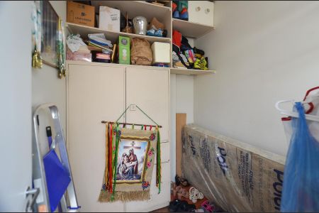 Apartamento à venda com 110m², 3 quartos e 2 vagas Apartamento à venda com 110m², 3 quartos e 2 vagasQuarto de Serviço
