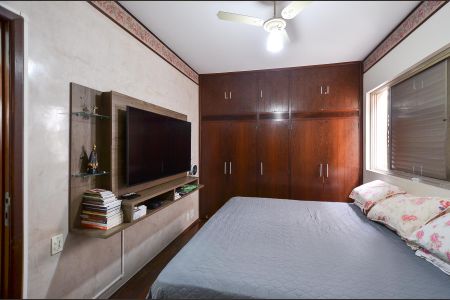 Apartamento à venda com 110m², 3 quartos e 2 vagas Apartamento à venda com 110m², 3 quartos e 2 vagasSuíte