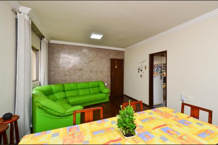 Apartamento à venda com 110m², 3 quartos e 2 vagas Apartamento à venda com 110m², 3 quartos e 2 vagasSala Ambientes