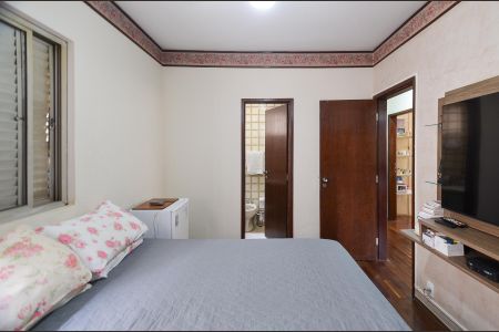Apartamento à venda com 110m², 3 quartos e 2 vagas Apartamento à venda com 110m², 3 quartos e 2 vagasSuíte