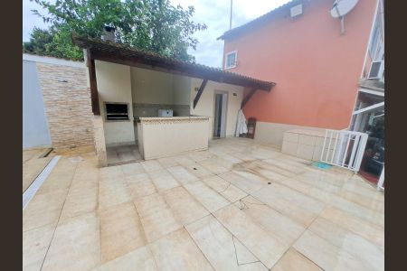 Apartamento à venda com 99m², 3 quartos e 2 vagasÁrea externa