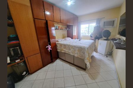 Apartamento à venda com 99m², 3 quartos e 2 vagasQuarto