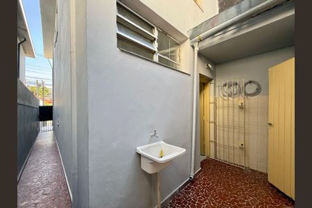 Casa para alugar com 125m², 2 quartos e 1 vagaQuintal