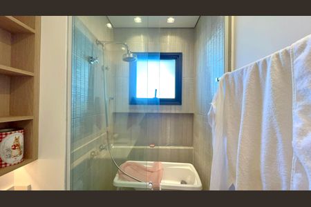 Apartamento à venda com 151m², 2 quartos e 2 vagas Apartamento à venda com 151m², 2 quartos e 2 vagasBanheiro da Suíte 1