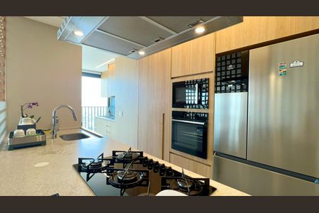 Apartamento à venda com 151m², 2 quartos e 2 vagas Apartamento à venda com 151m², 2 quartos e 2 vagasCozinha